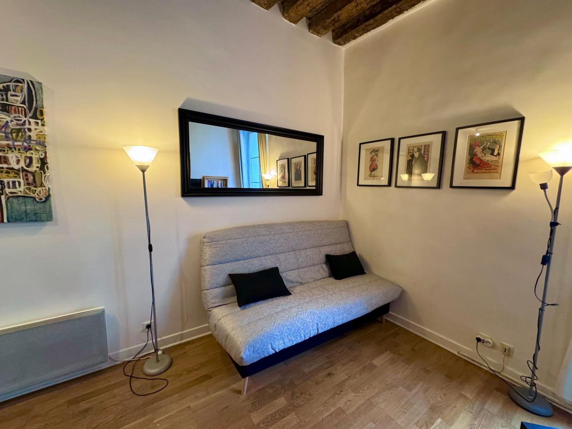 Appartement Typique Parisien Au Coeur Du Marais エクステリア 写真