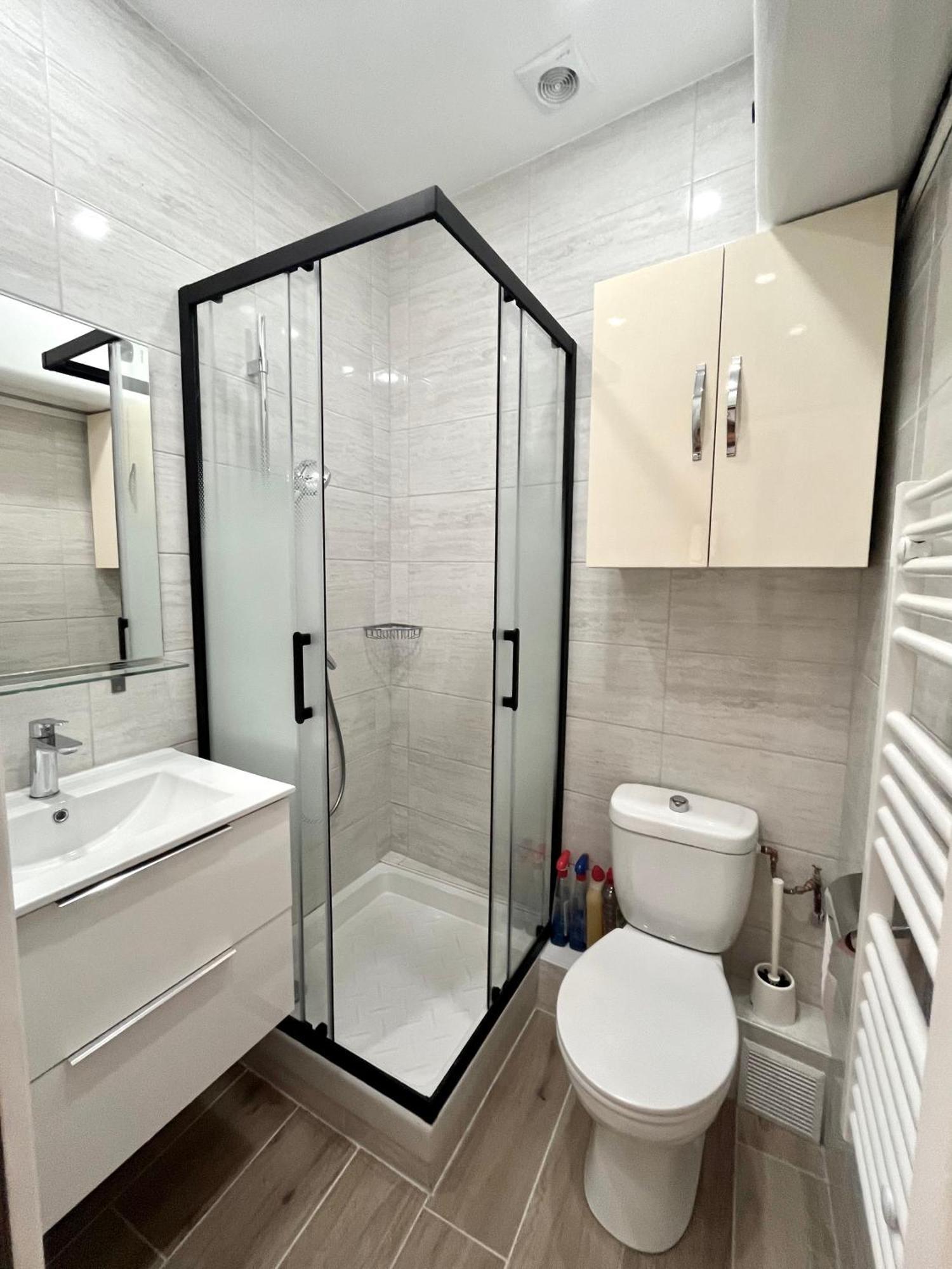 Appartement Typique Parisien Au Coeur Du Marais エクステリア 写真